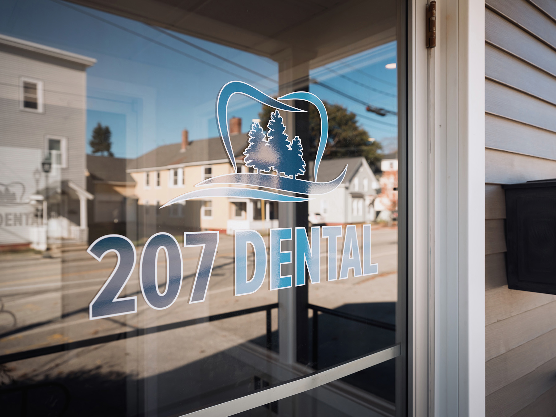 207 Dental office entrance